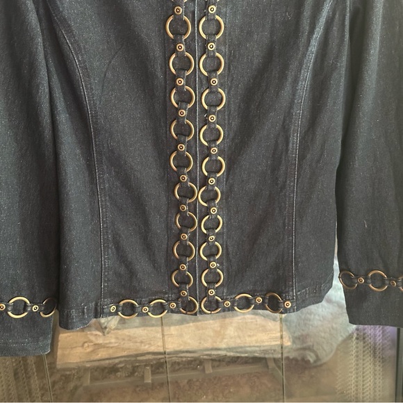 ⭐️⭐️DG2 by Diane Gilman (Medium) Embellished Jean Jacket⭐️⭐️ - Picture 5 of 8